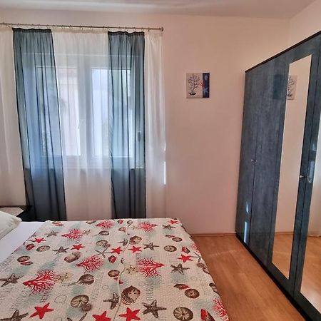 Apartments Slado Omis Luaran gambar