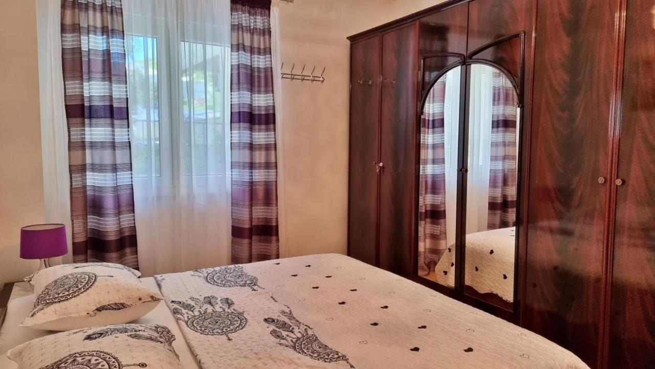 Apartments Slado Omis Luaran gambar