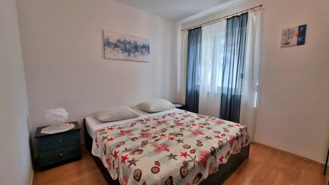 Apartments Slado Omis Luaran gambar