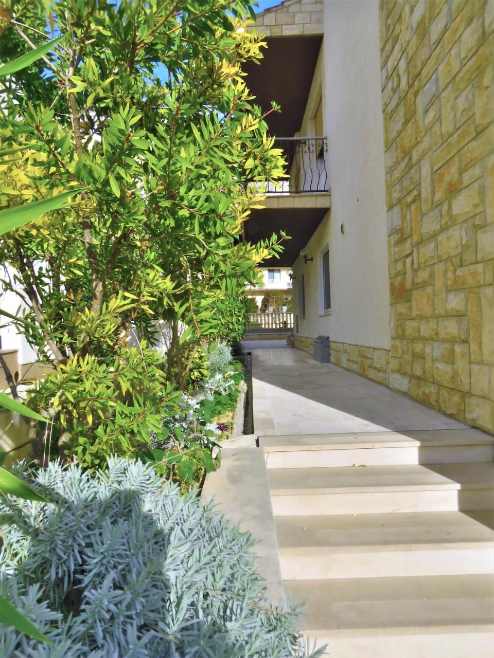 Apartments Slado Omis Luaran gambar