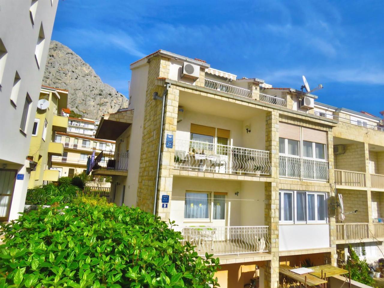 Apartments Slado Omis Luaran gambar
