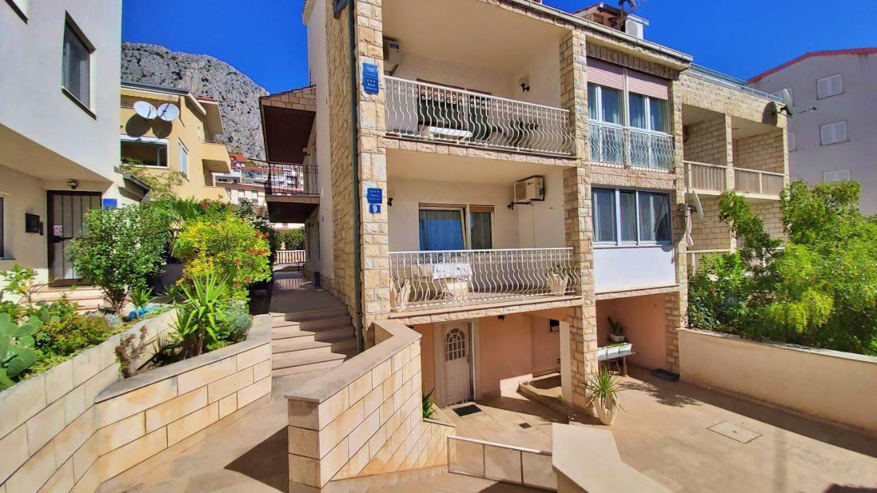 Apartments Slado Omis Luaran gambar