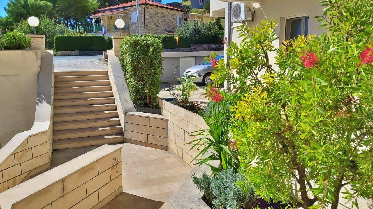 Apartments Slado Omis Luaran gambar
