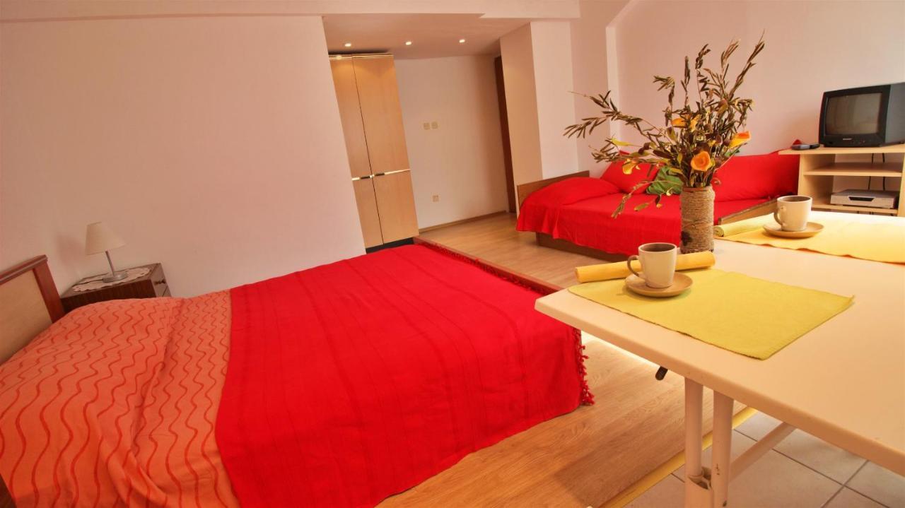 Apartments Slado Omis Luaran gambar