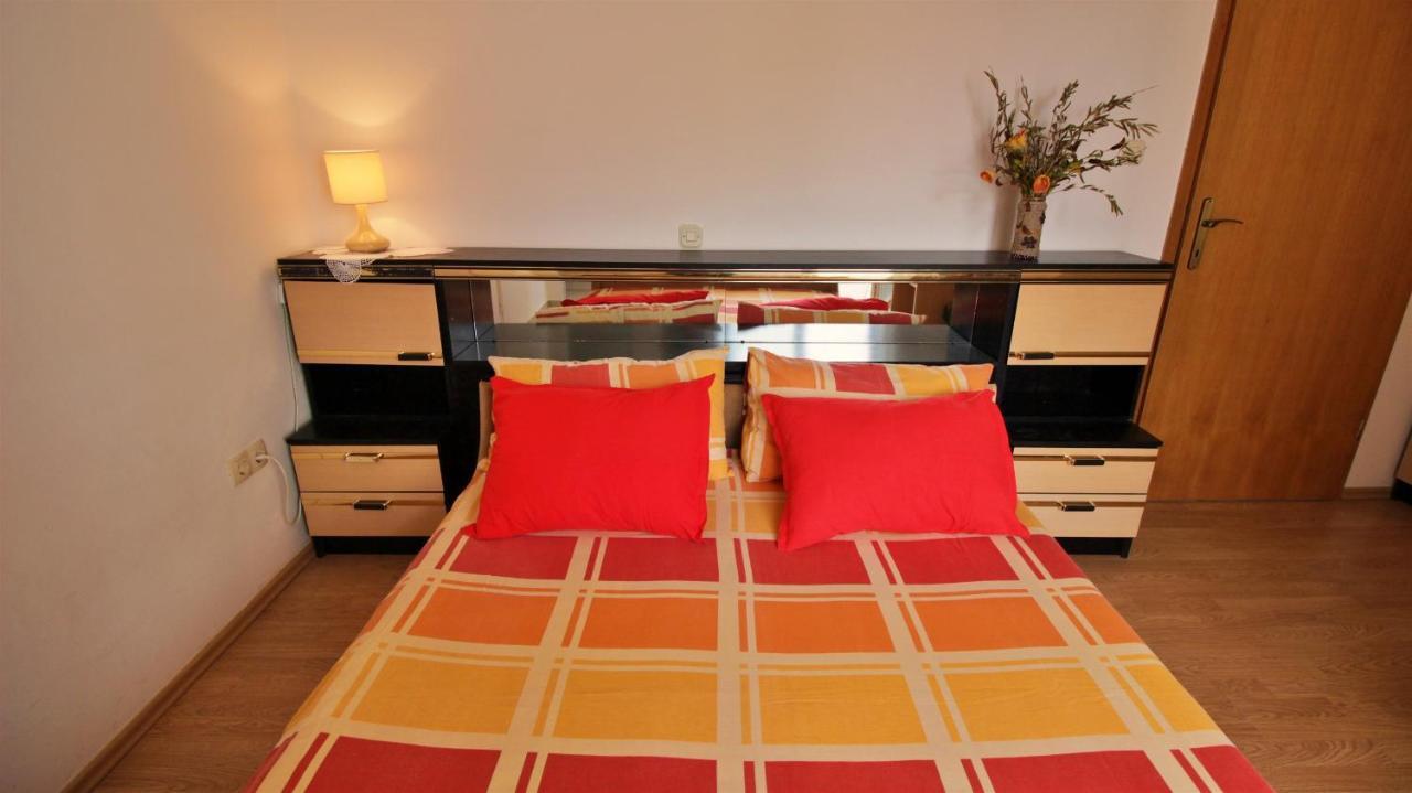 Apartments Slado Omis Luaran gambar