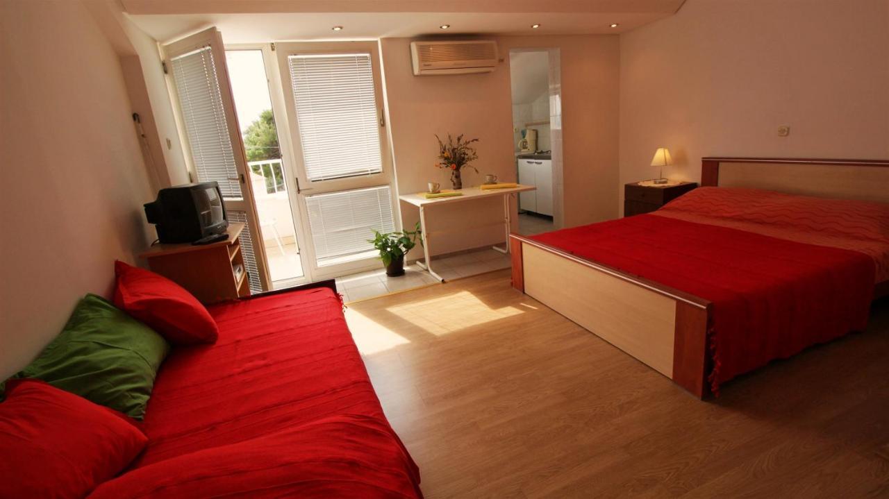 Apartments Slado Omis Luaran gambar