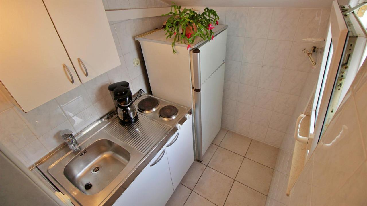 Apartments Slado Omis Luaran gambar