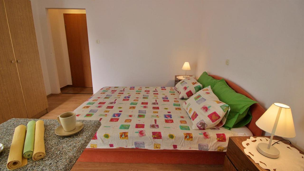 Apartments Slado Omis Luaran gambar